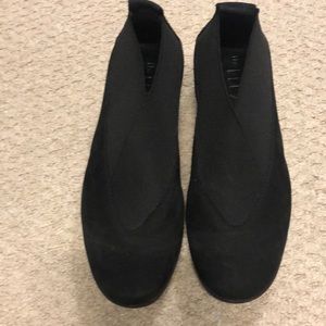 The Flexx Black Comfort Crosstown Slip On Wedge Shoes See Description